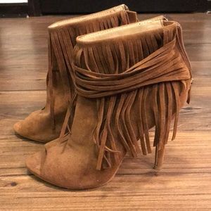 Women’s Heels with Fringe